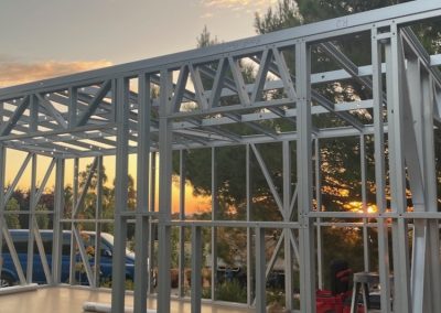 AE Transportables under construction walls outside